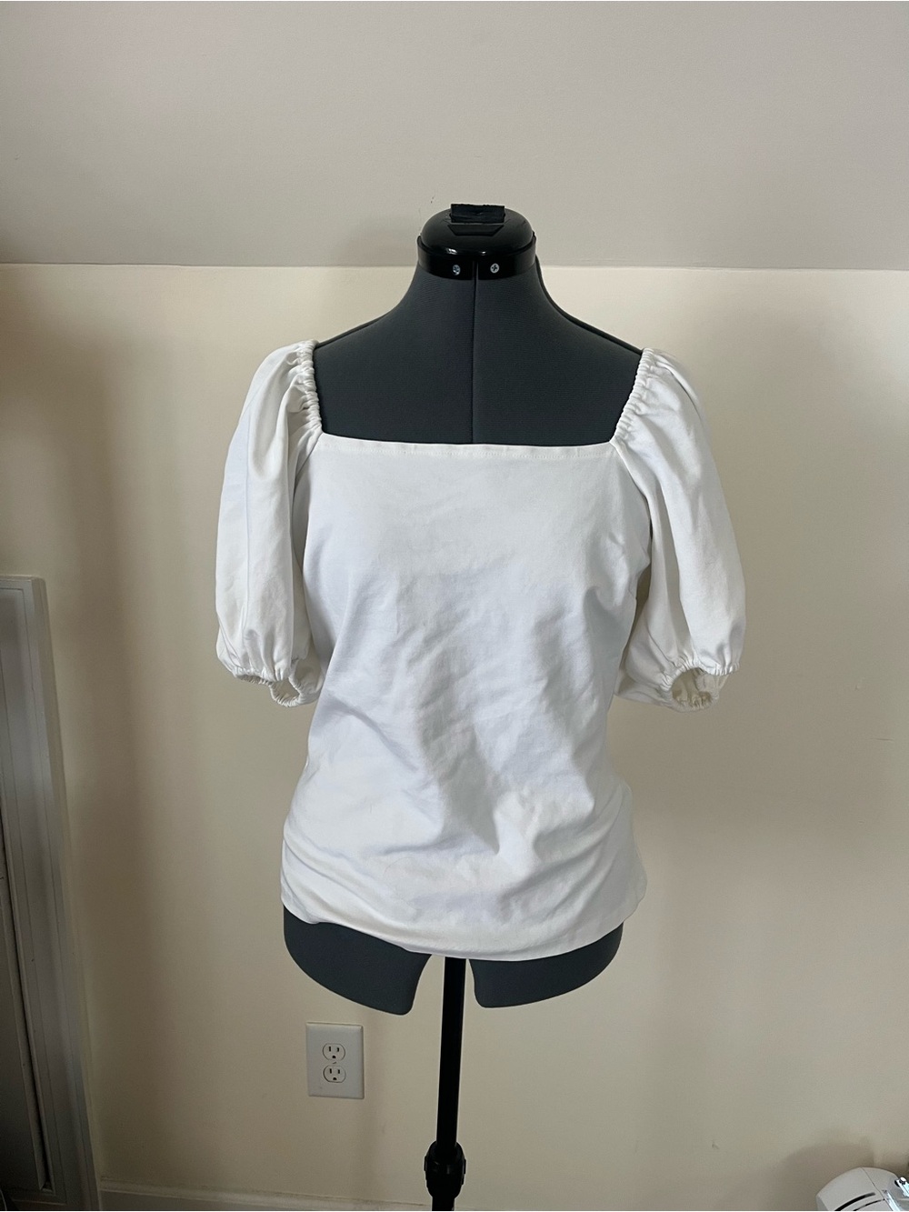 Boston Proper White Square-Neck Puff Sleeve Blouse